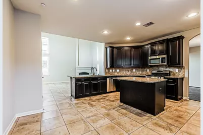 6726 Hunters Trace Lane, Baytown, TX 77521 - Photo 6