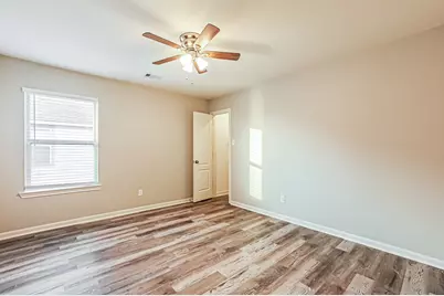 6726 Hunters Trace Lane, Baytown, TX 77521 - Photo 10