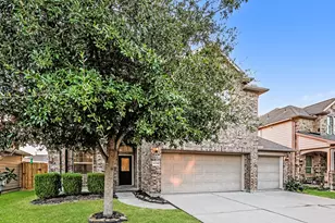 6726 Hunters Trace Ln, Baytown, TX 77521 - Photo 2