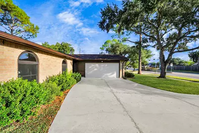 3019 Quail Valley East Drive, Missouri City, TX 77489 - Photo 4