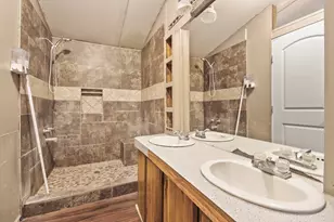 17317 E Greenleaf Ln, Conroe, TX 77306 - Photo 12