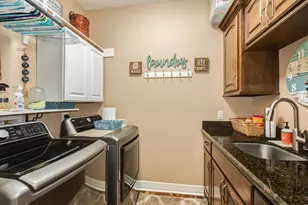 808 Quarter Horse Trail, Angleton, TX 77515 - Photo 32