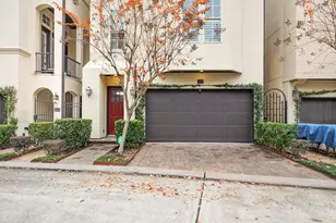 1810 Upland Lakes, Houston, TX 77043 - Photo 36