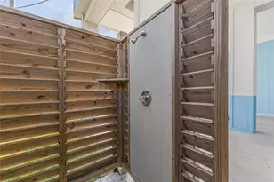 966 Mr G, Crystal Beach, TX 77560 - Photo 24