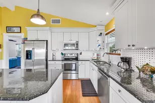 23007 Lunes St, Galveston, TX 77554 - Photo 14