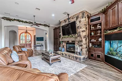 15569 Crown Oaks Drive, Montgomery, TX 77316 - Photo 10