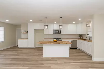 1318 Meadow Lark Street, Deer Park, TX 77536 - Photo 4