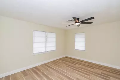 1318 Meadow Lark Street, Deer Park, TX 77536 - Photo 16