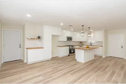 1318 Meadow Lark Street, Deer Park, TX 77536 - Photo 6