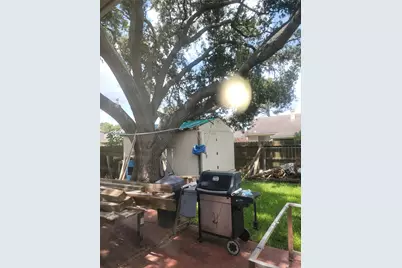 12058 Plumbrook Drive, Houston, TX 77099 - Photo 8