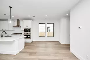 405 Forest Reserve Pl, Houston, TX 77079 - Photo 18