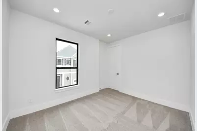 405 Forest Reserve Place, Houston, TX 77079 - Photo 32