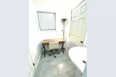 8006 Avenue B Street #D, Houston, TX 77012 - Photo 2