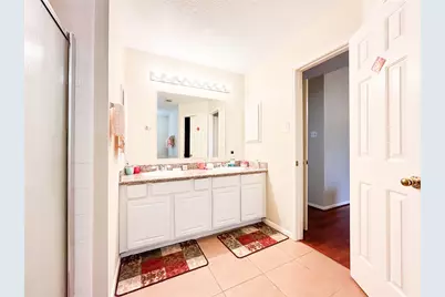 8907 Emerald Heights Lane, Houston, TX 77083 - Photo 16