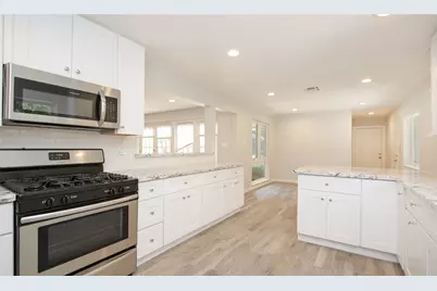 3603 Tartan Lane, Houston, TX 77025 - Photo 8