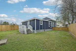 11827 David, Galveston, TX 77554 - Photo 20