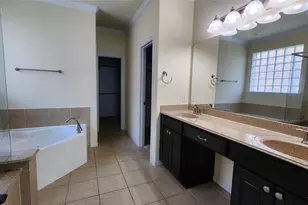 2318 Nashmor Dr, Sugar Land, TX 77479 - Photo 20