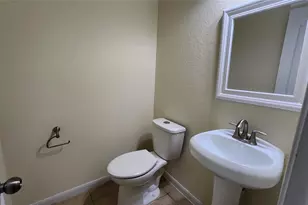 2318 Nashmor Dr, Sugar Land, TX 77479 - Photo 10