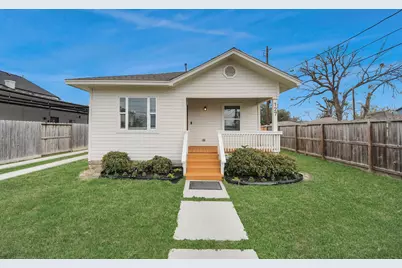 127 Amundsen Street, Houston, TX 77009 - Photo 2