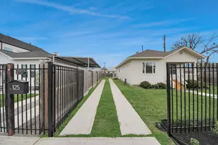 127 Amundsen St, Houston, TX 77009 - Photo 4