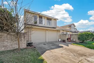 12115 Kemerton Dr, Houston, TX 77099 - Photo 2