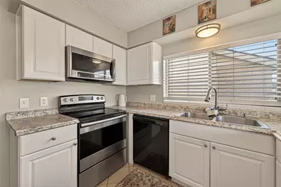 12115 Kemerton Drive, Houston, TX 77099 - Photo 12