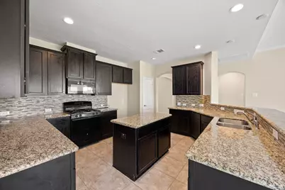 1818 Luminous Waters Lane, Rosharon, TX 77583 - Photo 16
