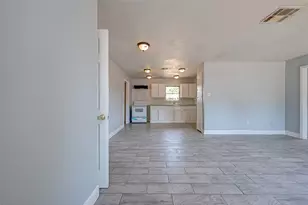 5859 Westover St, Houston, TX 77033 - Photo 2