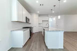13405 Dalvay Beach Dr, Texas City, TX 77568 - Photo 4