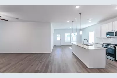 13405 Dalvay Beach Drive, Texas City, TX 77568 - Photo 2