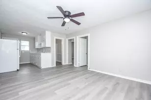6024 Collingsworth St, Houston, TX 77026 - Photo 6
