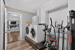 1402 James Dr, Garland, TX 75042 - Photo 28