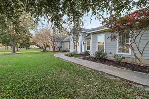 4521 W Bayshore Rd, Anahuac, TX 77514 - Photo 24