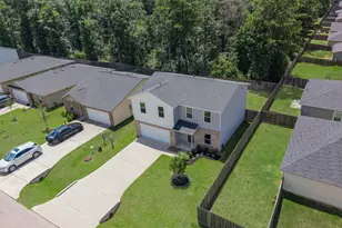 10030 Cerritos dr, Conroe, TX 77306 - Photo 1