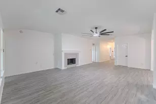 138 Bryce Branch, The Woodlands, TX 77382 - Photo 8