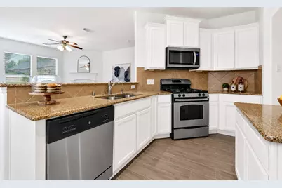 31 Hearthwick Road, Tomball, TX 77375 - Photo 6