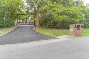 10147 Lewis Creek Cir, Willis, TX 77318 - Photo 44