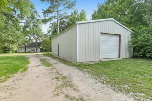 10147 Lewis Creek Cir, Willis, TX 77318 - Photo 30