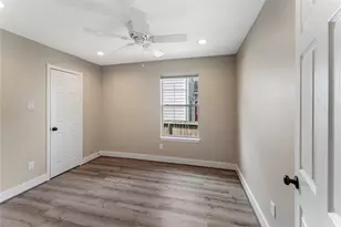 809 E 40th St, Houston, TX 77022 - Photo 22