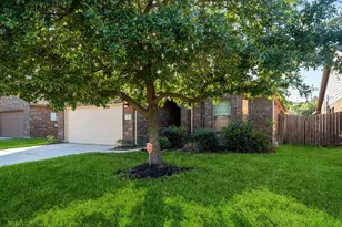 3031 E Lockeridge Village Dr, Spring, TX 77386 - Photo 2