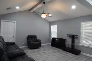 15268 Gideon Rd, Conroe, TX 77306 - Photo 12