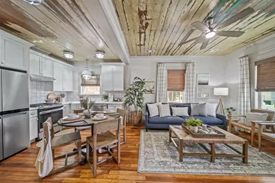 3705 Avenue K, Galveston, TX 77550 - Photo 2