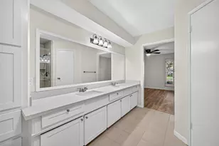 20011 Pinehurst Bend Dr, Humble, TX 77346 - Photo 32