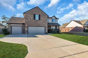 12341 N Chestnut Hls Dr, Conroe, TX 77303 - Photo 2