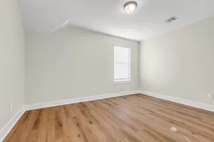 12341 N Chestnut Hls Dr, Conroe, TX 77303 - Photo 30