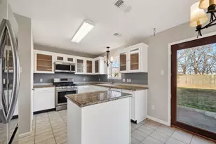 9205 Caddo Ct, La Porte, TX 77571 - Photo 16