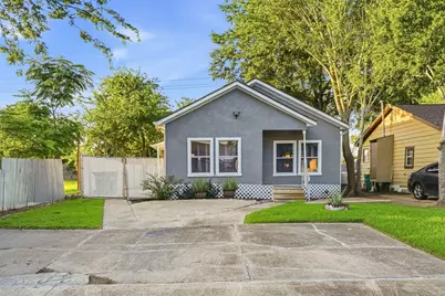 406 Gresham Street, Baytown, TX 77520 - Photo 26