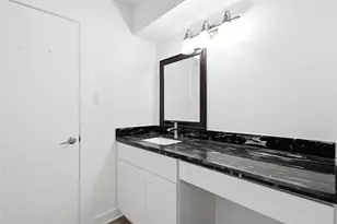 9407 Denbury Way, Houston, TX 77025 - Photo 36