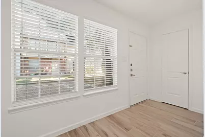 1257 E Witte Road #16, Houston, TX 77055 - Photo 4