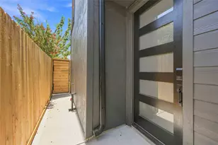 5416 Sonora St, Houston, TX 77020 - Photo 2